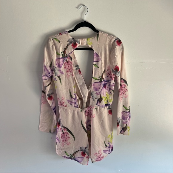 L’ATISTE Floral Long Sleeve Romper - Picture 2 of 3